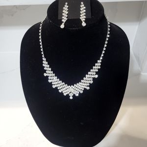 Jaclyn Smith Costume Jewelry. Faux heart diamond design.